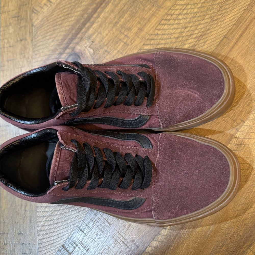 Vans Maroon and Black Gum Sole Classic Old School Sneakers - Picture 5 of 11